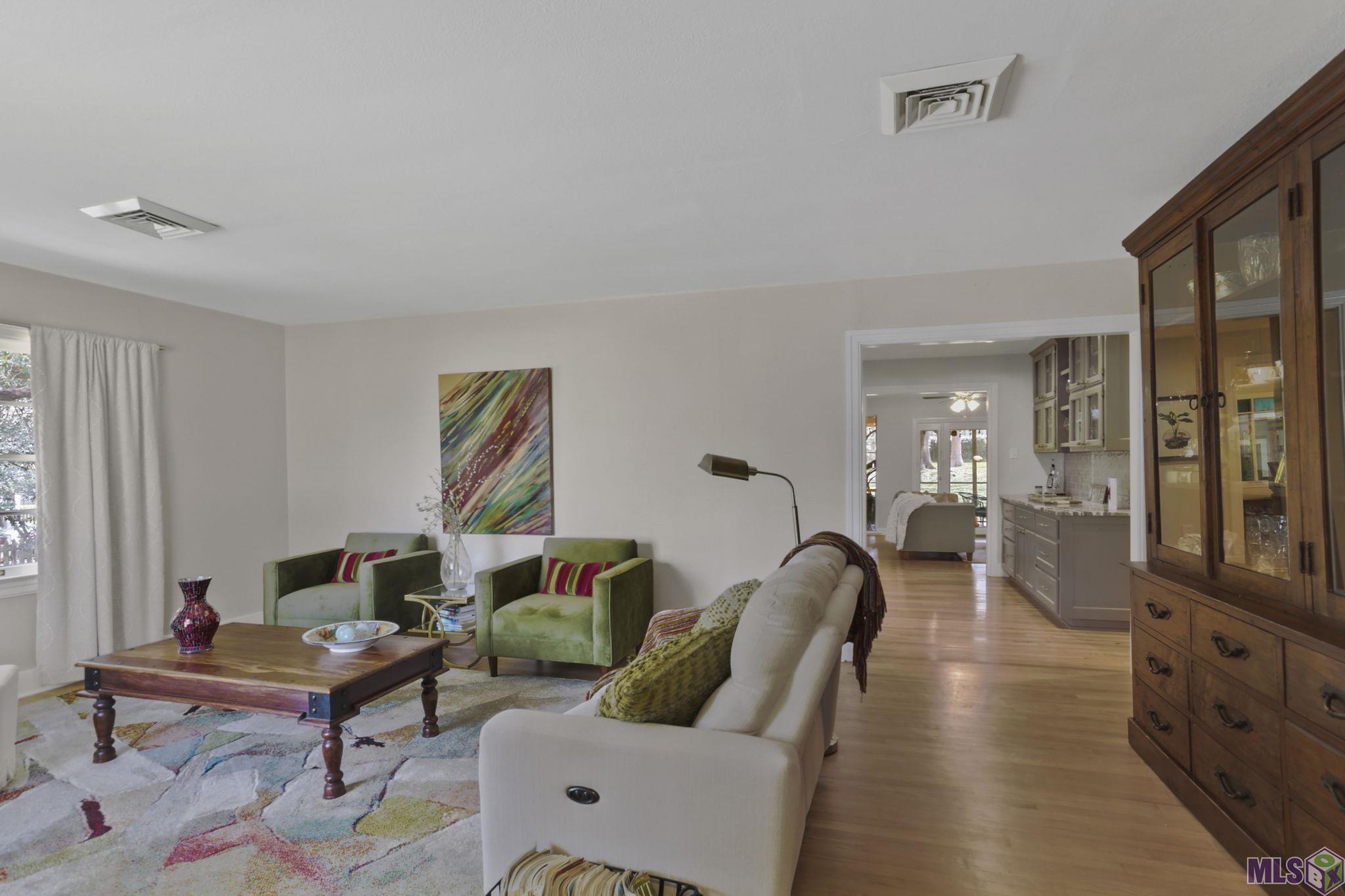 1723 Goldenrod Avenue Baton Rouge, LA 70808 - Photo 3 of 20 Gallery Image 3