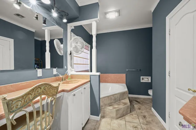 $430,000 | 19706 Highway 643, Vacherie, LA 70090