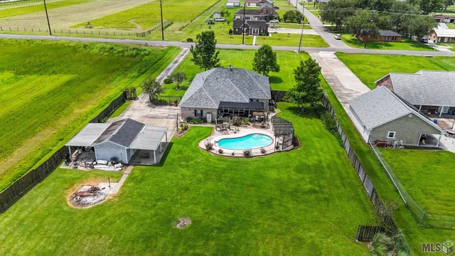 $430,000 | 19706 Highway 643, Vacherie, LA 70090