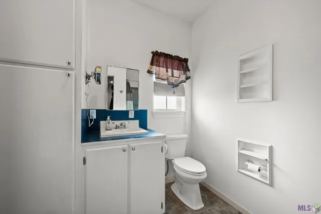 $430,000 | 19706 Highway 643, Vacherie, LA 70090