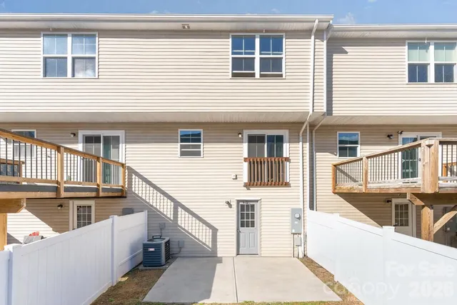 $304,000 | 2619 McCurdy Trail, Charlotte, NC 28269