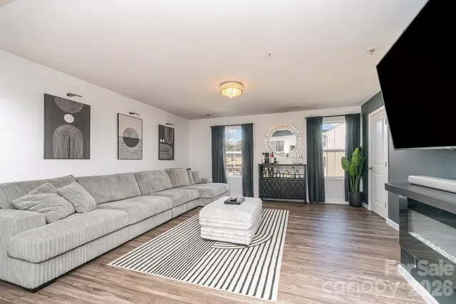 $304,000 | 2619 McCurdy Trail, Charlotte, NC 28269