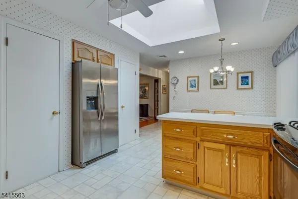 $900,000 | 11 Wood Drive, Morris Plains, NJ 07950