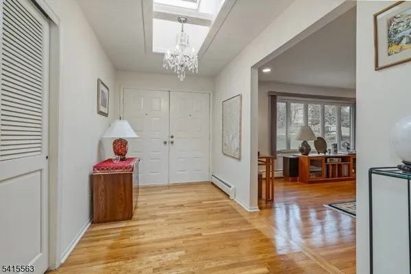 $900,000 | 11 Wood Drive, Morris Plains, NJ 07950