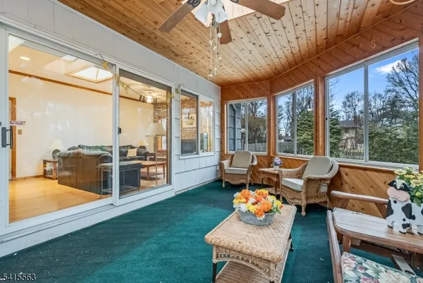 $900,000 | 11 Wood Drive, Morris Plains, NJ 07950