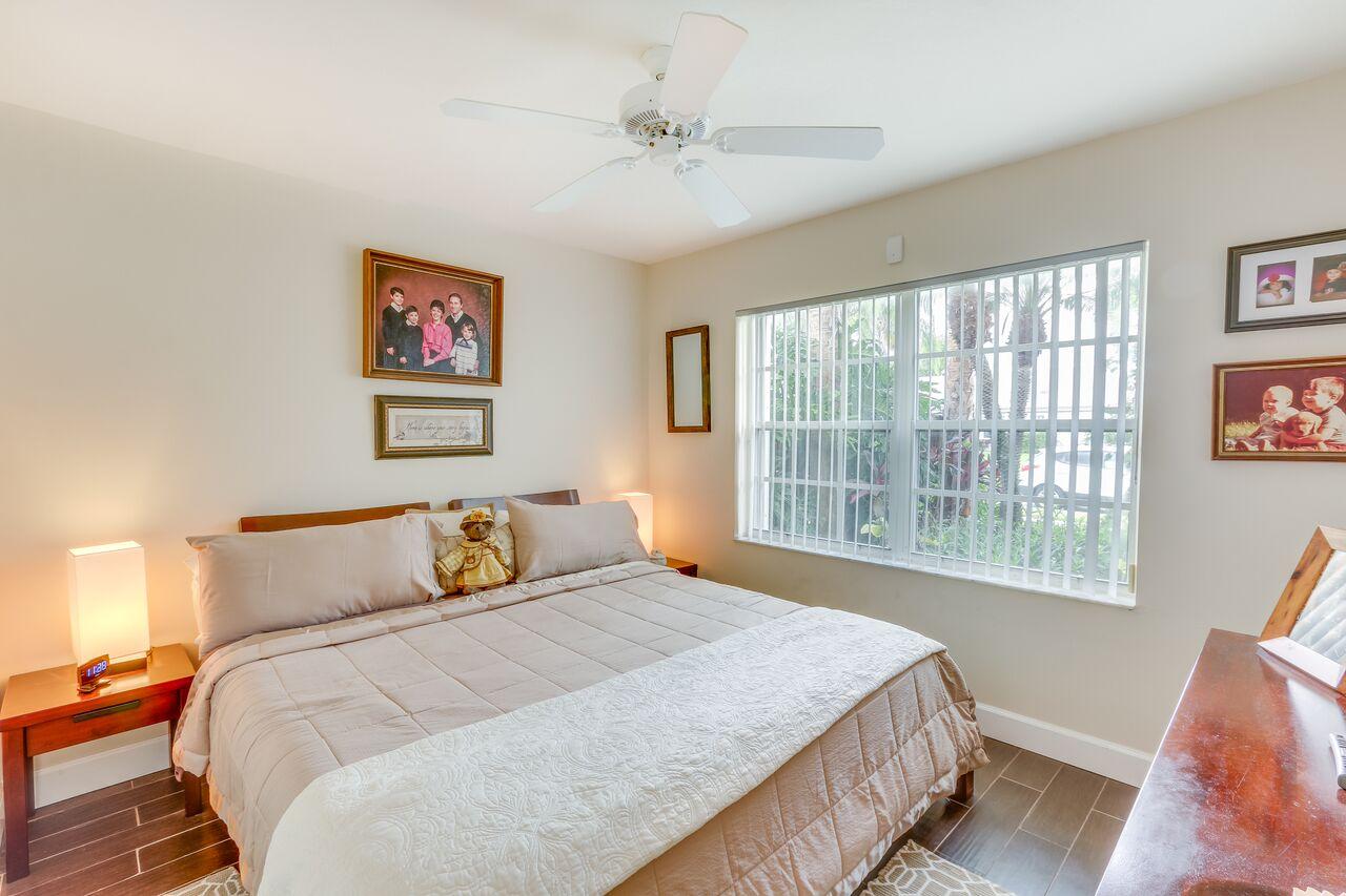 6689 Sun River Road Boynton Beach, FL 33437 - Photo 23 of 52 GUEST BEDROOM