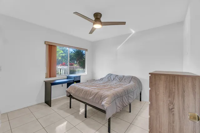 $179,000 | 7301 Amberly Lane, Unit 109, Delray Beach, FL 33446