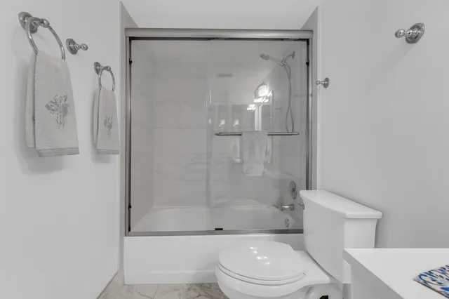 $179,000 | 7301 Amberly Lane, Unit 109, Delray Beach, FL 33446