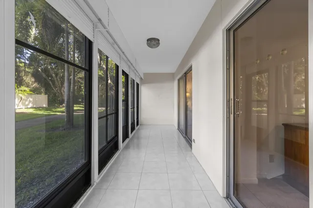 $179,000 | 7301 Amberly Lane, Unit 109, Delray Beach, FL 33446