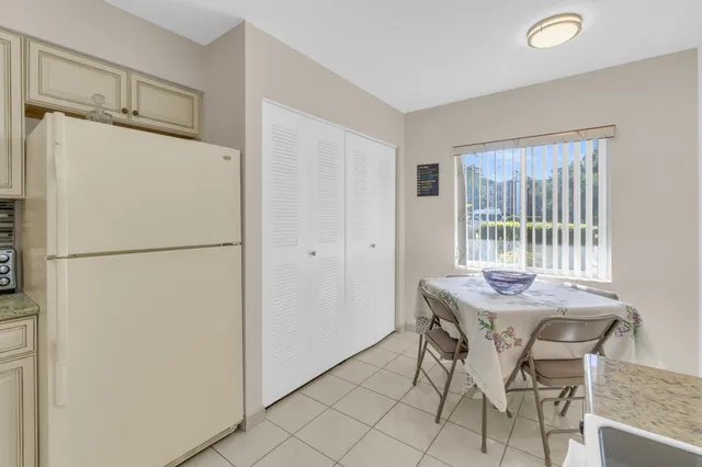 $179,000 | 7301 Amberly Lane, Unit 109, Delray Beach, FL 33446