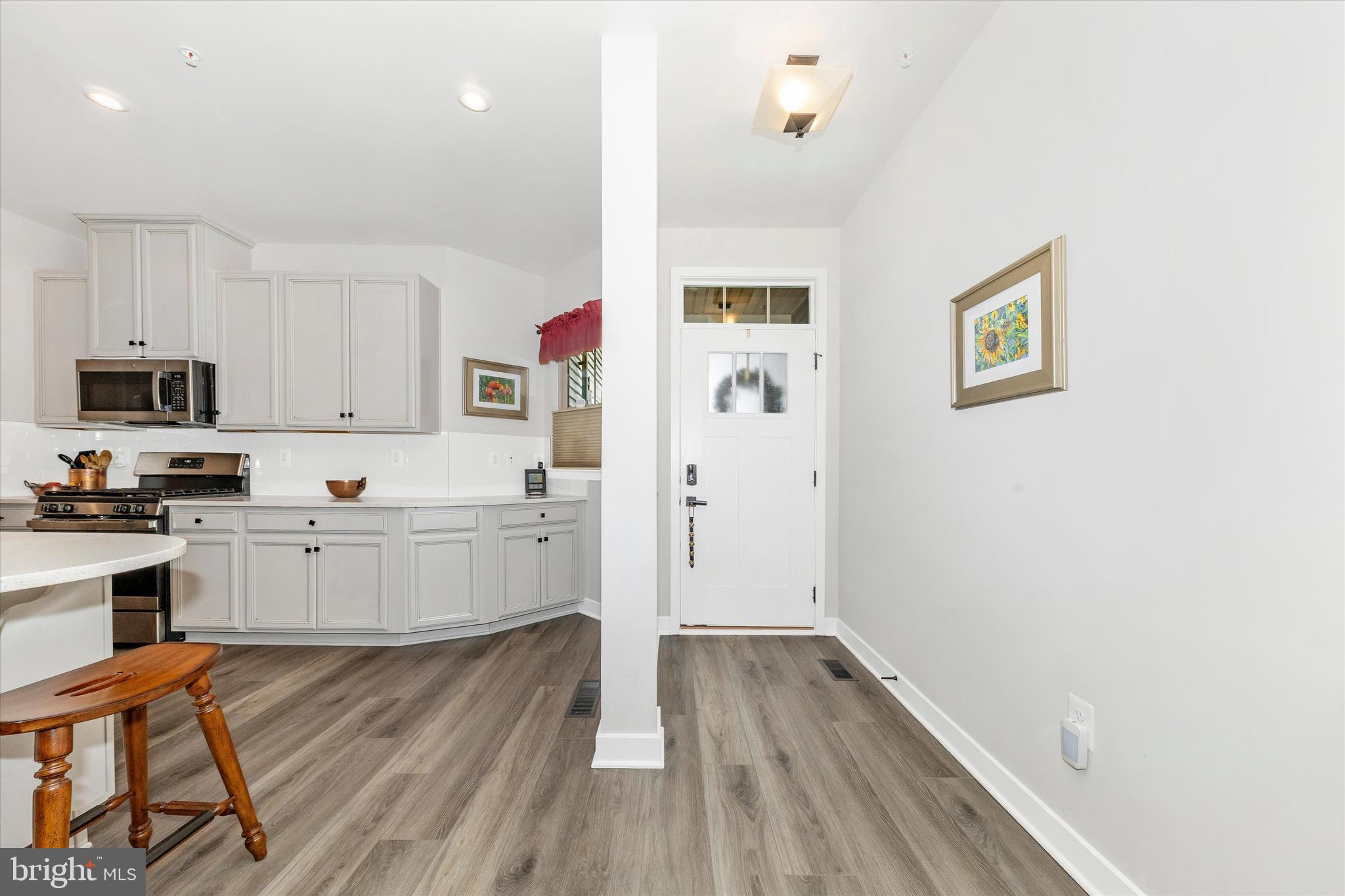 6028 Calla Place Frederick, MD 21703 - Photo 4 of 46