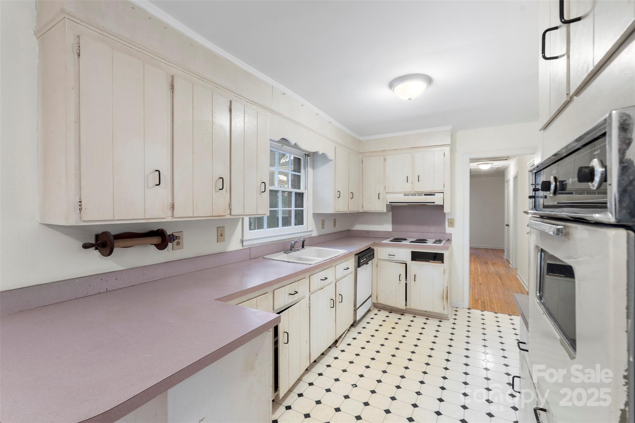 3100 Glenelm Court Charlotte, NC 28212 - Photo 7 of 37