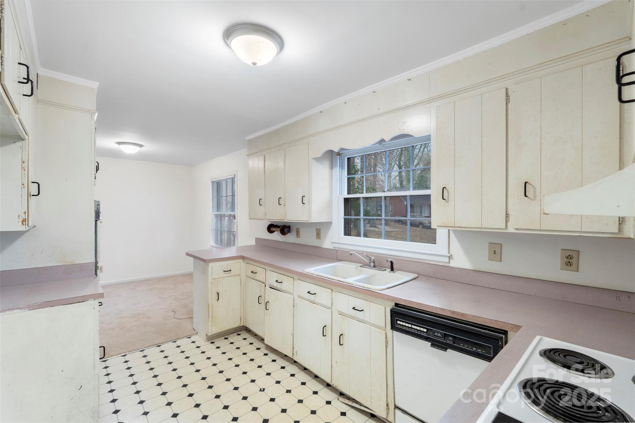 3100 Glenelm Court Charlotte, NC 28212 - Photo 8 of 37