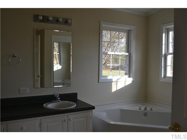 2205 Bobbitt Road Kittrell, NC 27544 - Photo 9 of 23 Gallery Image 9