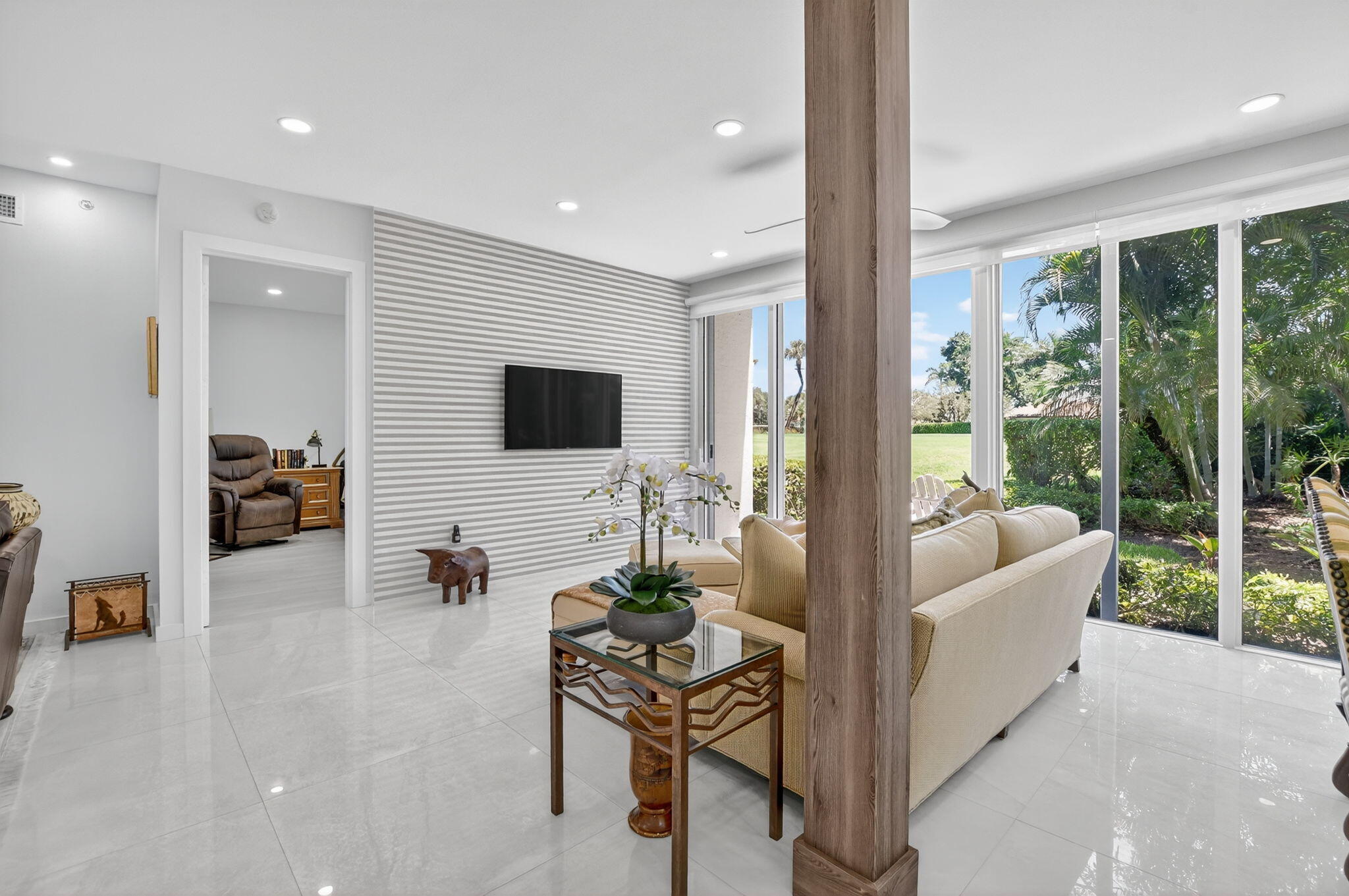 2584 Coco Plum Boulevard, Unit 104 Boca Raton, FL 33496 - Photo 21 of 51 21-web-or-mls-DSC_2332