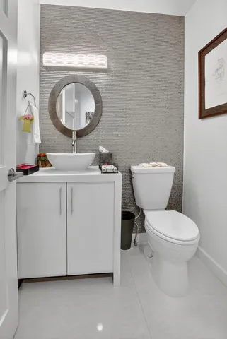 $989,000 | 2584 Coco Plum Boulevard, Unit 104, Boca Raton, FL 33496