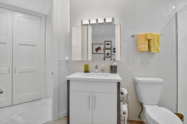 $989,000 | 2584 Coco Plum Boulevard, Unit 104, Boca Raton, FL 33496