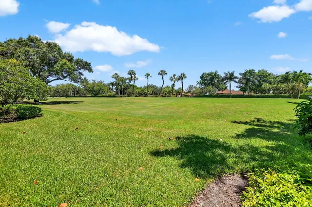 $989,000 | 2584 Coco Plum Boulevard, Unit 104, Boca Raton, FL 33496