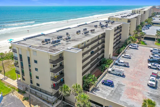 a view of a building with an outdoor space