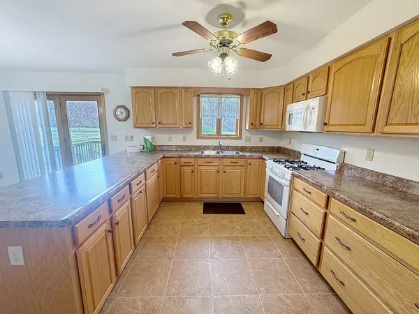 $215,000 | 2524 Big Island Road, Milan, IL 61264