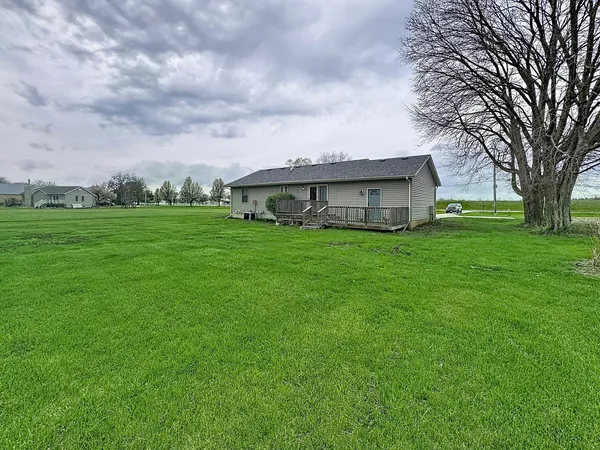 $215,000 | 2524 Big Island Road, Milan, IL 61264
