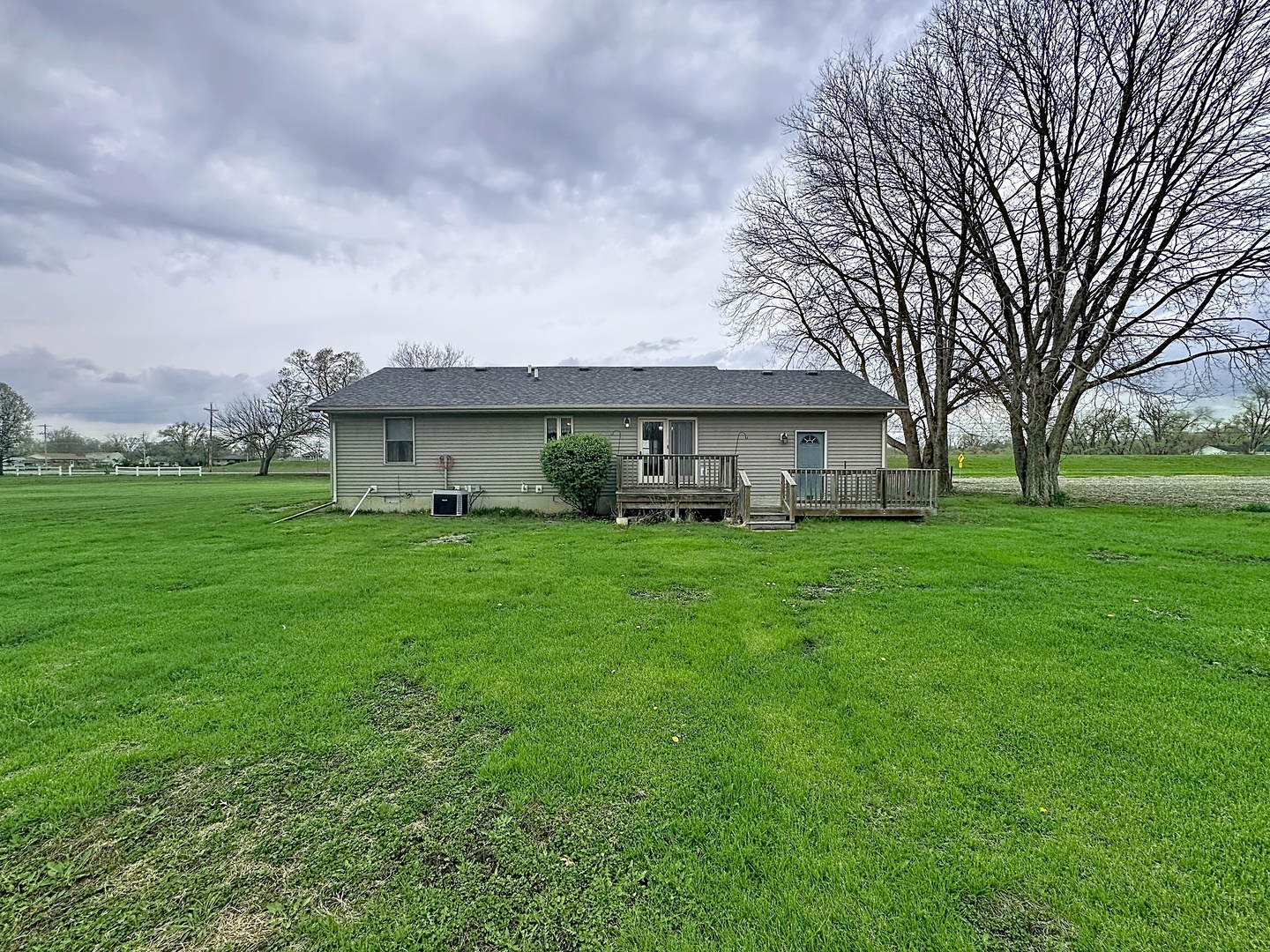 2524 Big Island Road Milan, IL 61264 - Photo 20 of 22