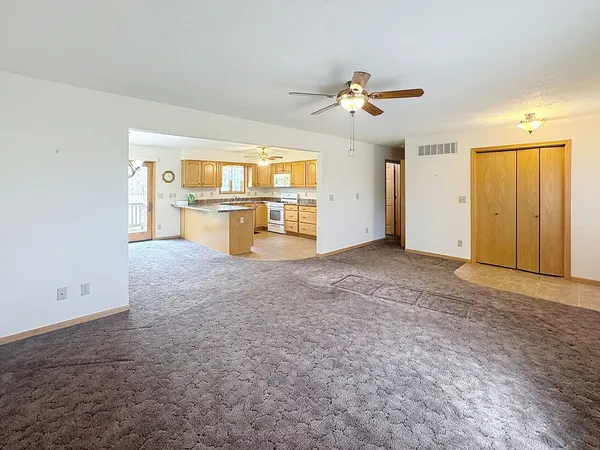 $215,000 | 2524 Big Island Road, Milan, IL 61264