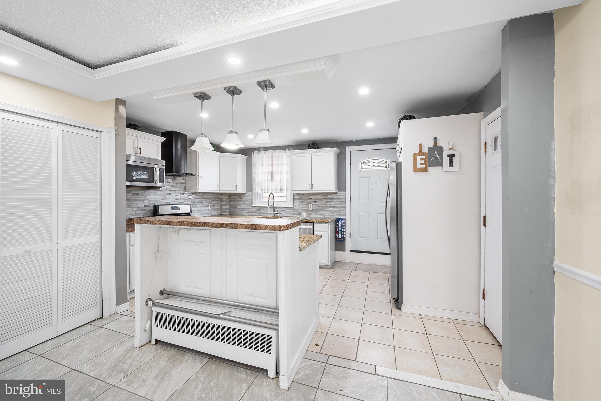 936 Roumfort Road Philadelphia, PA 19150 - Photo 11 of 30 Gallery Image 11