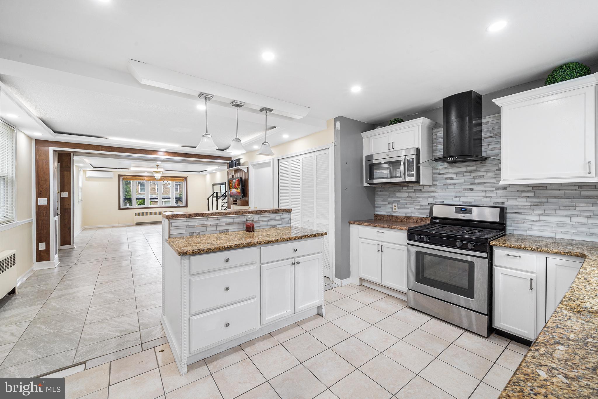 936 Roumfort Road Philadelphia, PA 19150 - Photo 13 of 30 Gallery Image 13