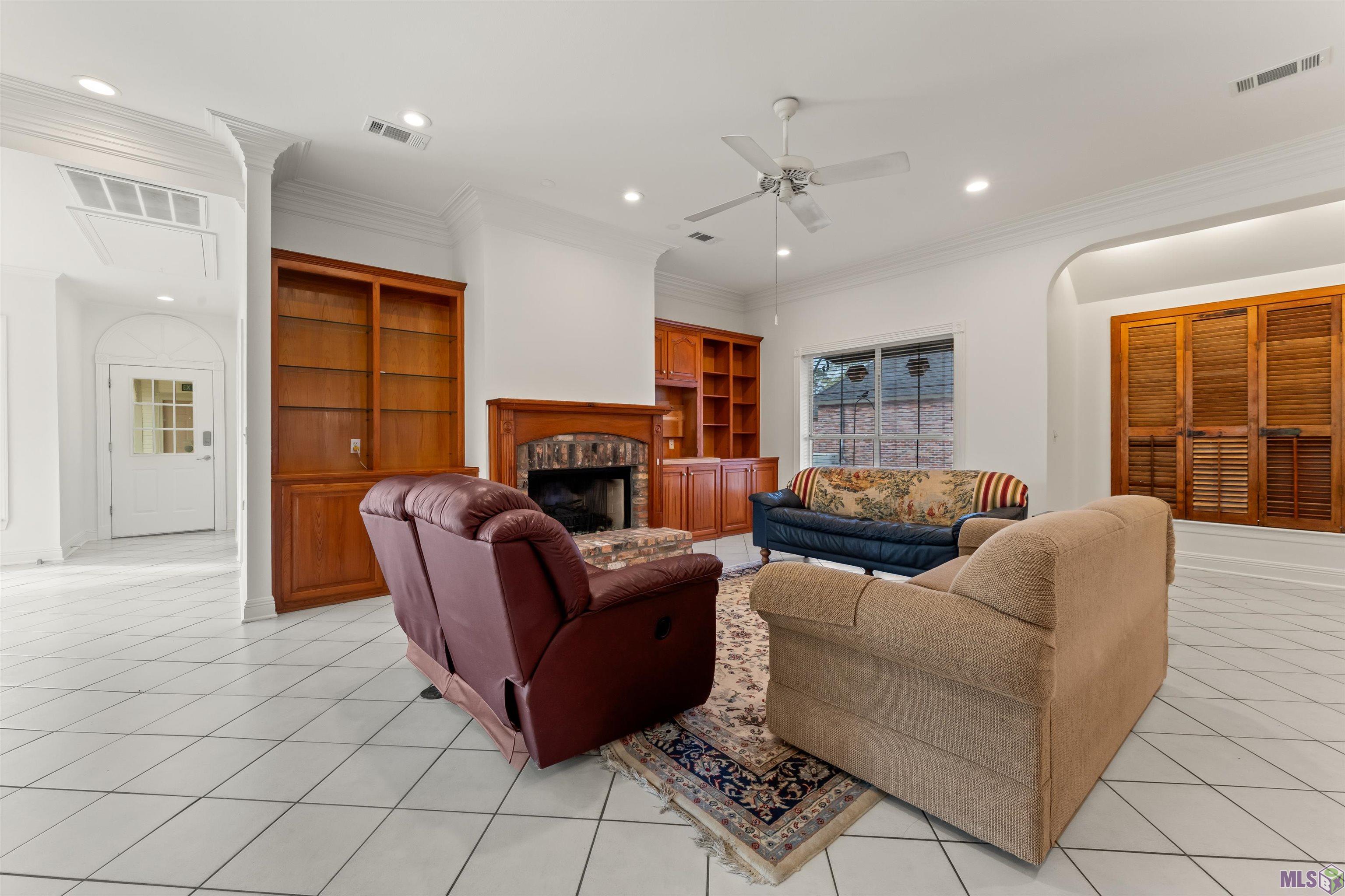 12760 Roan Avenue Baton Rouge, LA 70810 - Photo 5 of 34