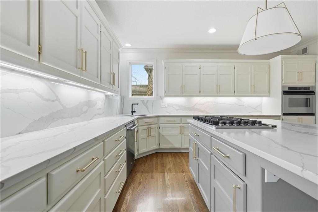 15088 Sherwood Road Leawood, KS 66224 - Photo 13 of 50