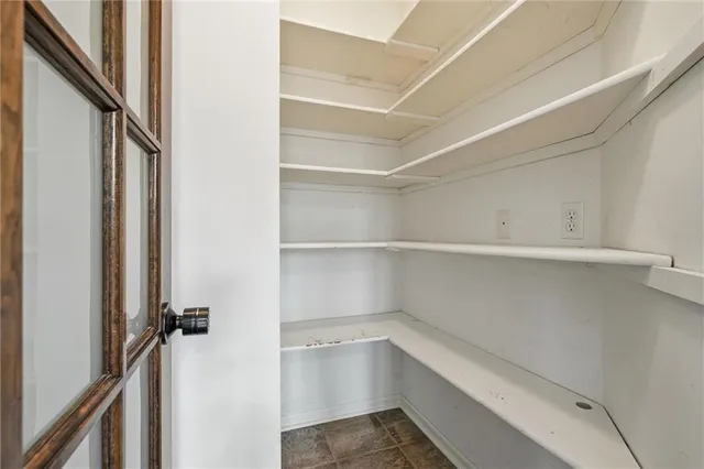 $740,000 | 15088 Sherwood Road, Leawood, KS 66224