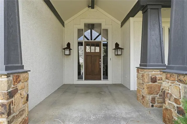 $740,000 | 15088 Sherwood Road, Leawood, KS 66224