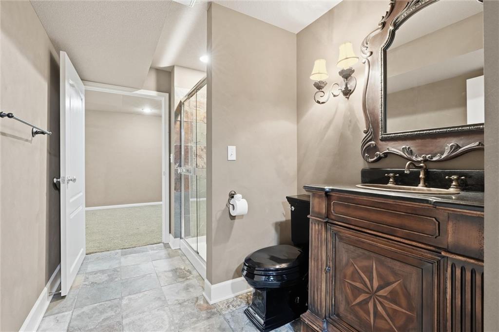 15088 Sherwood Road Leawood, KS 66224 - Photo 46 of 50