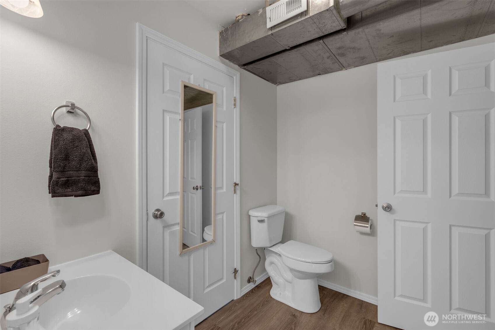 9480 Olson Place Southwest, Unit G Seattle, WA 98106 - Photo 19 of 35