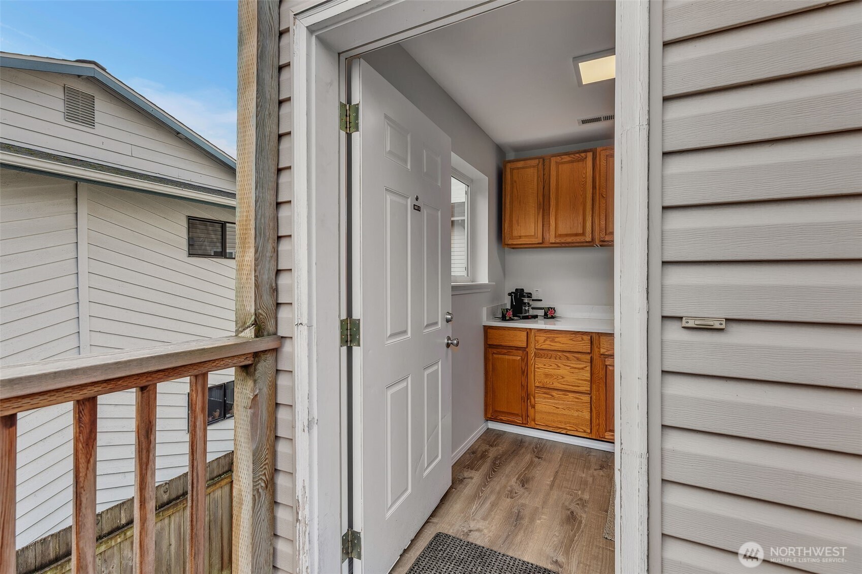 9480 Olson Place Southwest, Unit G Seattle, WA 98106 - Photo 24 of 35