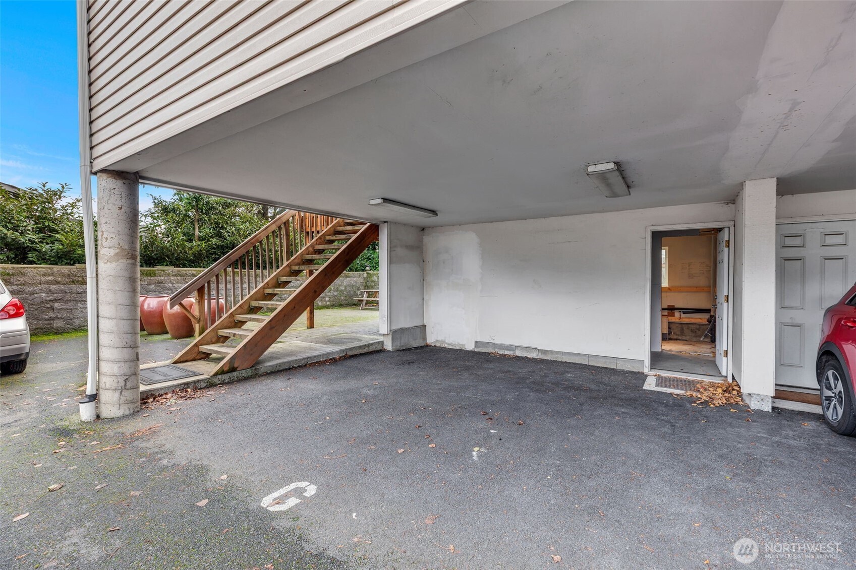 9480 Olson Place Southwest, Unit G Seattle, WA 98106 - Photo 31 of 35