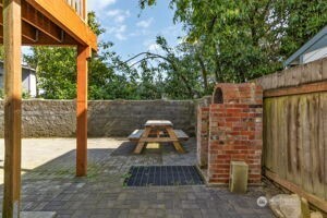 9480 Olson Place Southwest, Unit G Seattle, WA 98106 - Photo 8 of 35