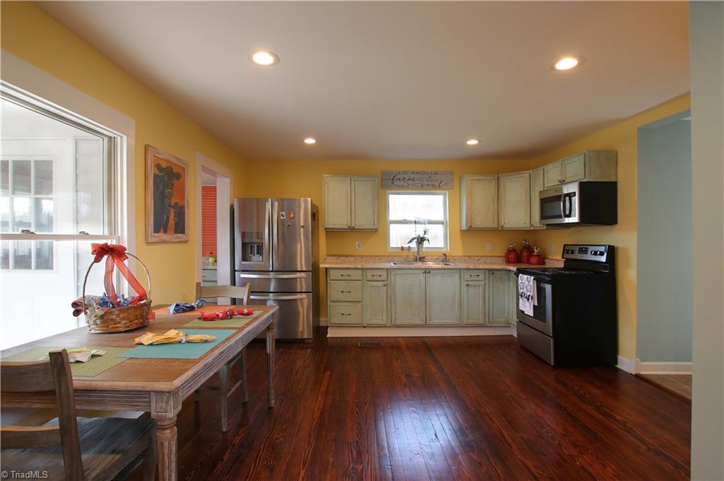 7585 West Road Walnut Cove, NC 27052 - Photo 12 of 30 Gallery Image 12