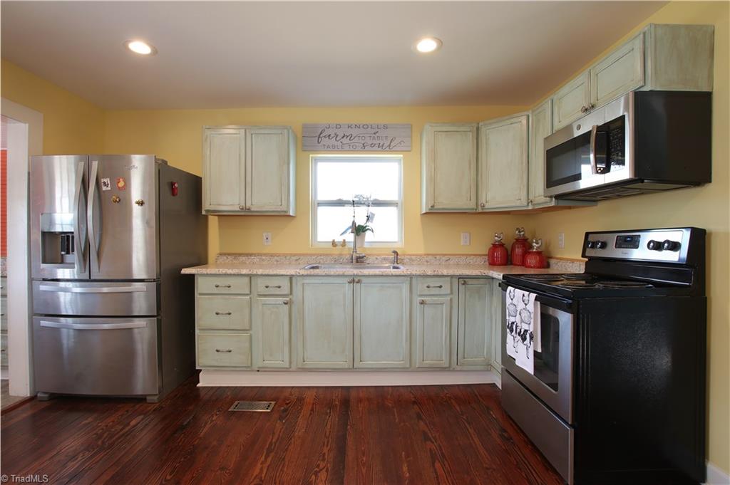 7585 West Road Walnut Cove, NC 27052 - Photo 14 of 30 Gallery Image 14
