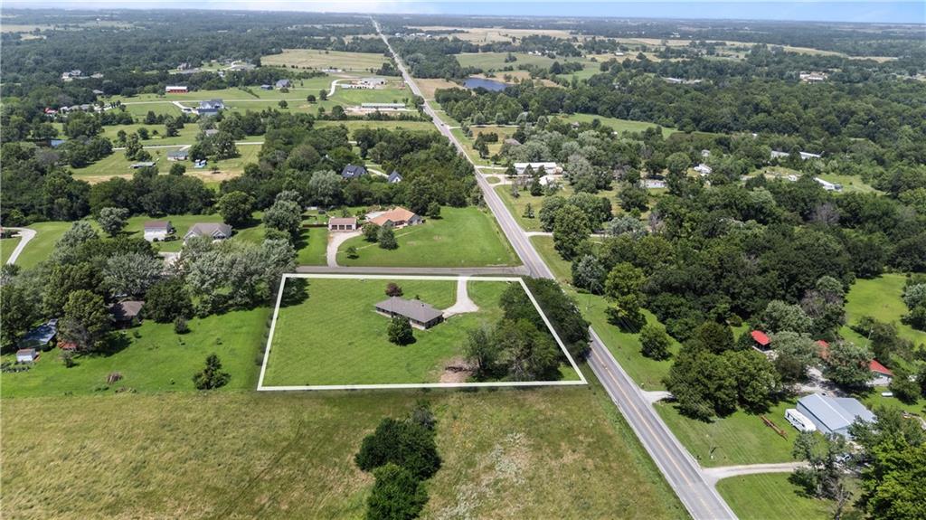 8 Northwest 515th Road Warrensburg, MO 64093 - Photo 11 of 54
