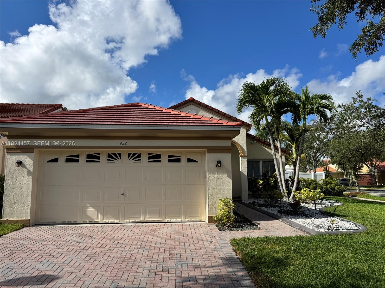 922 Falling Water Road Weston, FL 33326 - Photo 34 of 36 Gallery Image 34