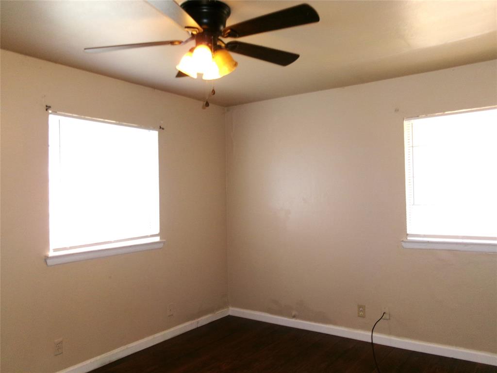 4204 Burke Road Fort Worth, TX 76119 - Photo 20 of 35 Gallery Image 20