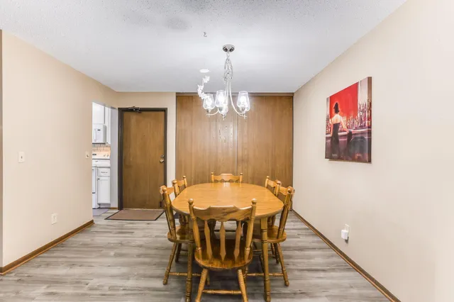 $169,900 | 1855 Silver Bell Road, Unit 120, Eagan, MN 55122