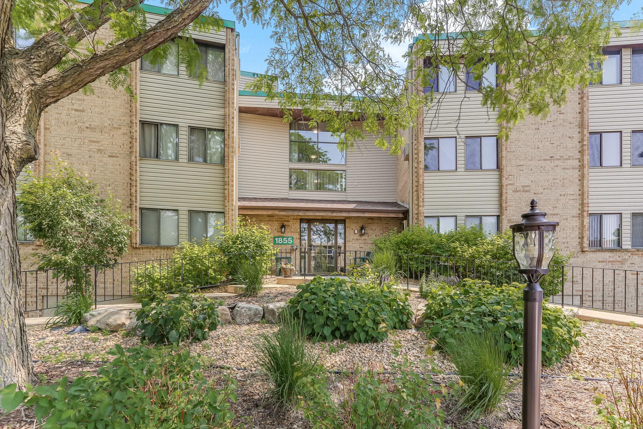 1855 Silver Bell Road, Unit 120 Eagan, MN 55122 - Photo 2 of 26