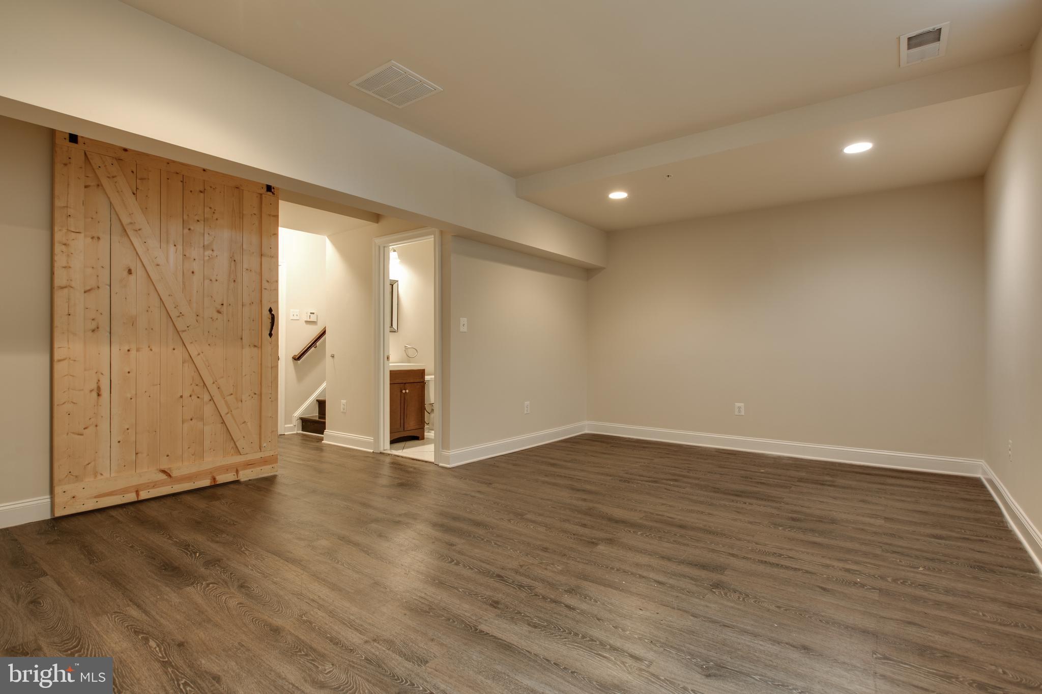 7621 Elmcrest Road Hanover, MD 21076 - Photo 45 of 73
