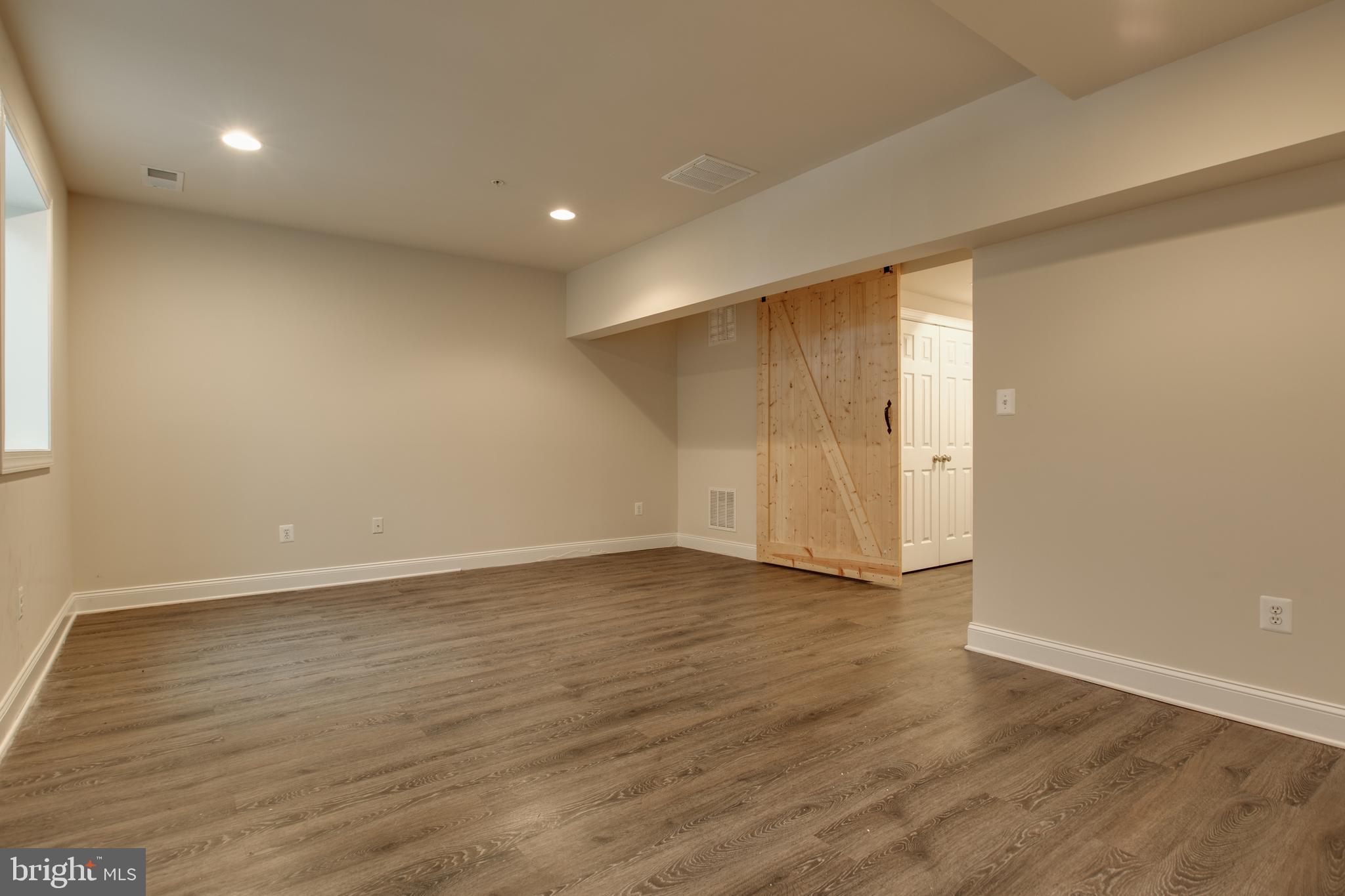 7621 Elmcrest Road Hanover, MD 21076 - Photo 46 of 73