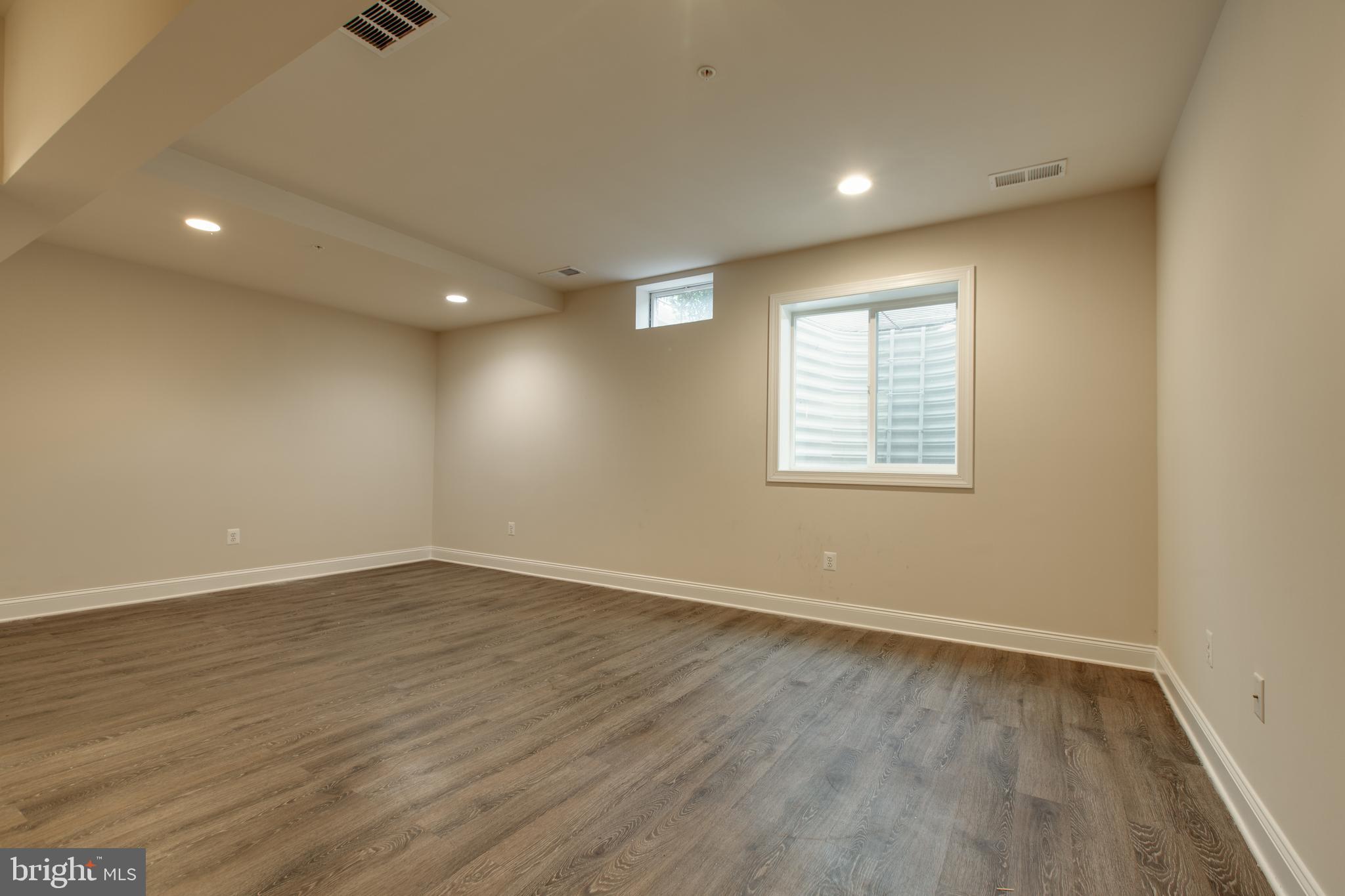 7621 Elmcrest Road Hanover, MD 21076 - Photo 47 of 73