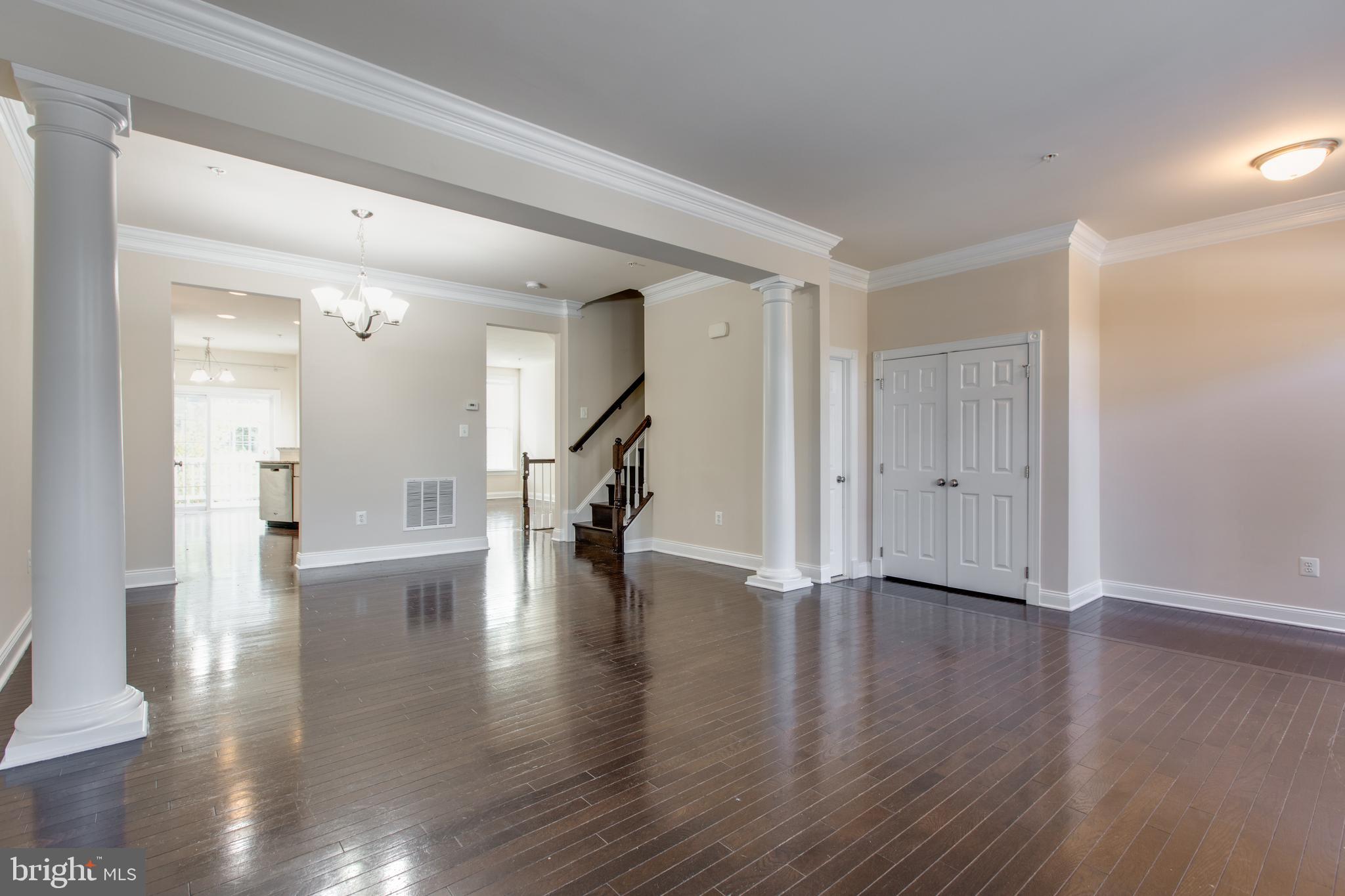 7621 Elmcrest Road Hanover, MD 21076 - Photo 10 of 73