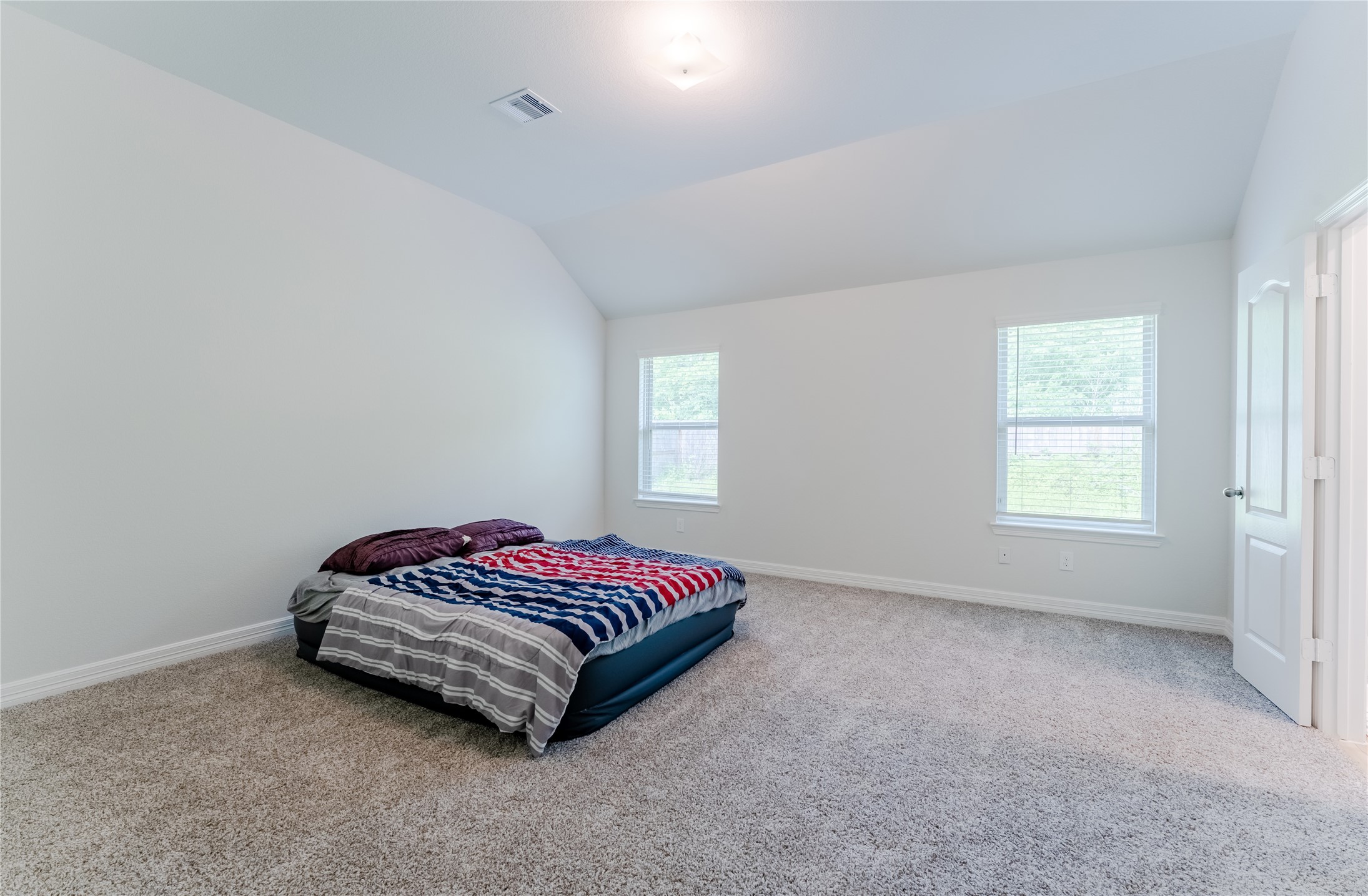 8439 Red Shiner Way Fulshear, TX 77441 - Photo 5 of 26 Primary Bedroom